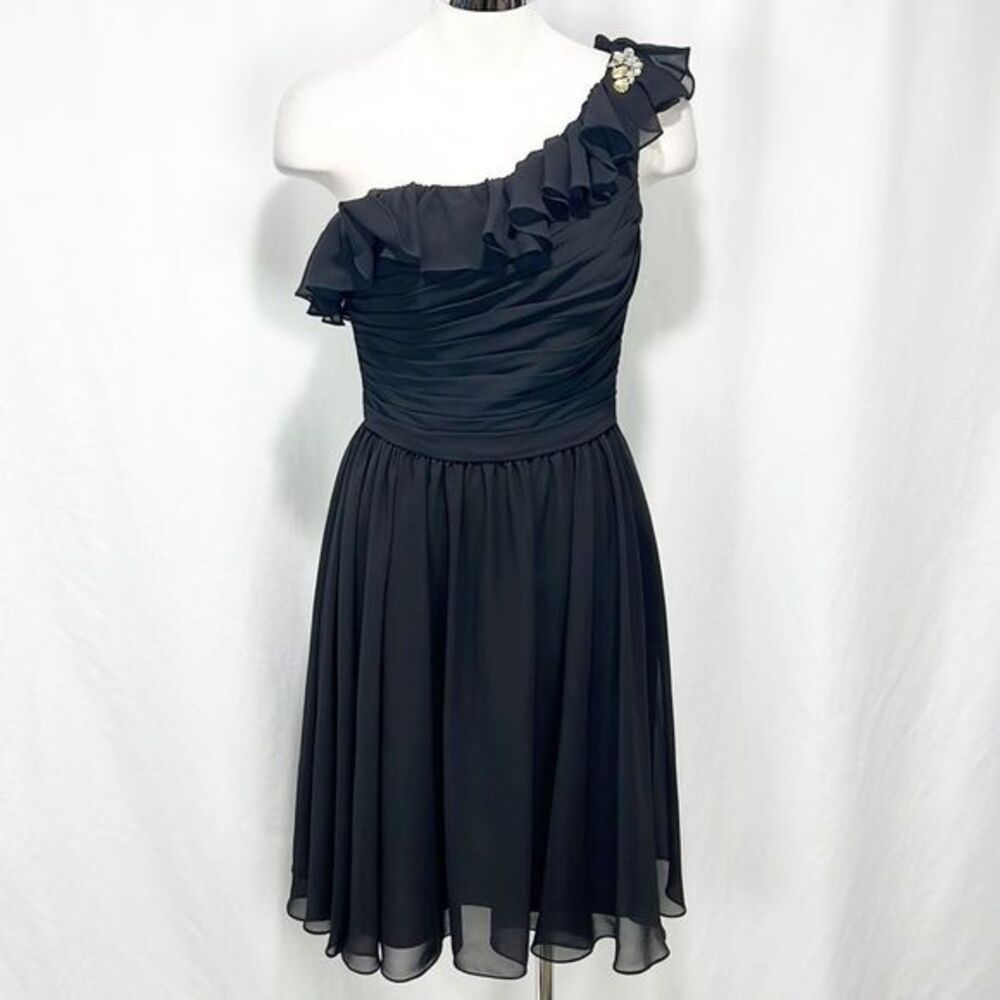 Mori Lee One Shoulder Ruffled Ruched Dress Shoulder Embellishment size 8